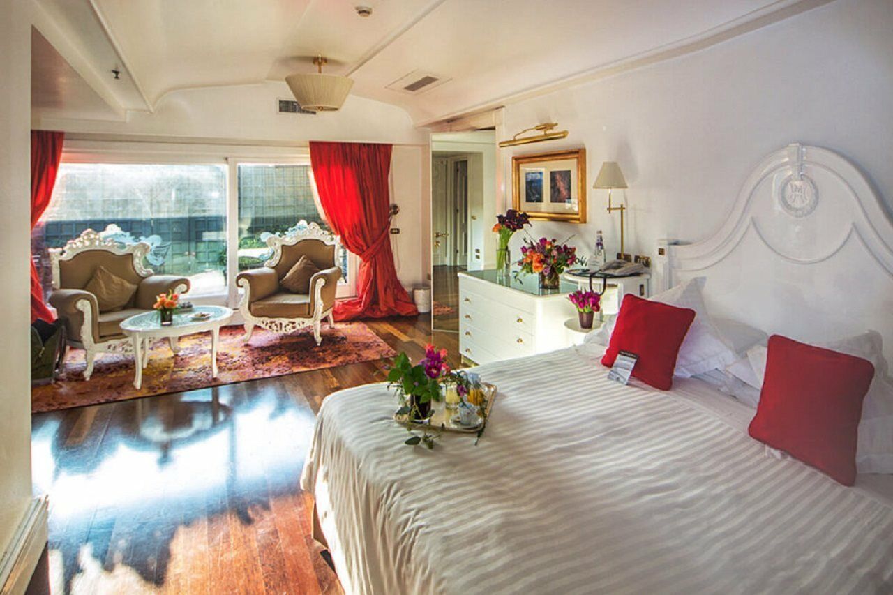 Majestic Hotel 5*